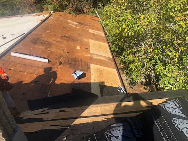 Replace bad decking on this commercial roofing project